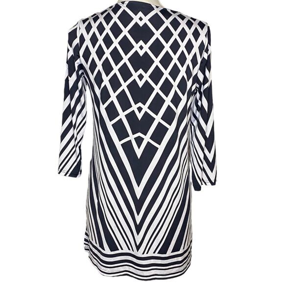 Peter Nygard Black and White Geometric Tunic Size S - Picture 6 of 8